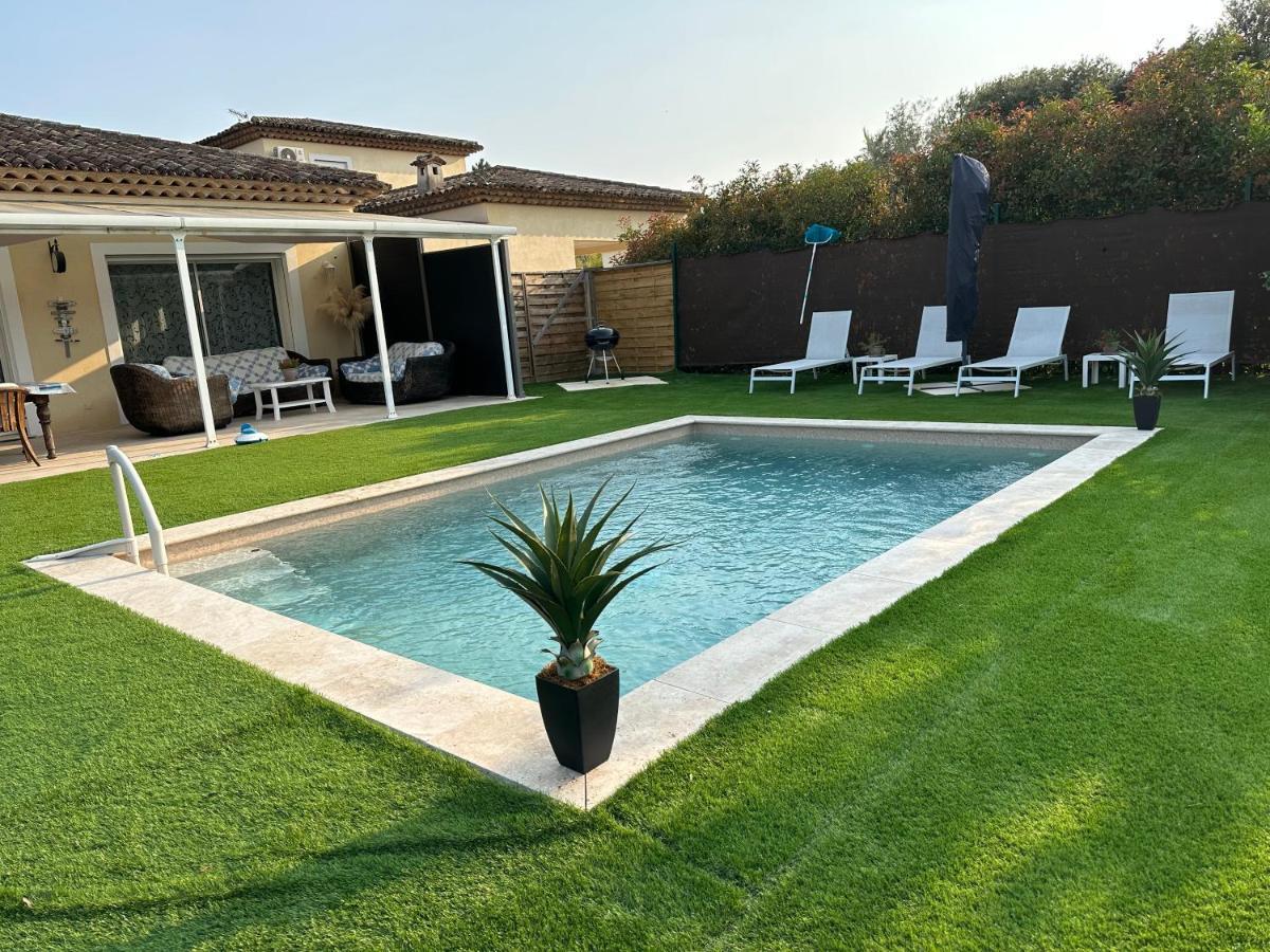הוילה Peymeinade Petite Maisonette Adossee Mais Independante Avec Piscine מראה חיצוני תמונה