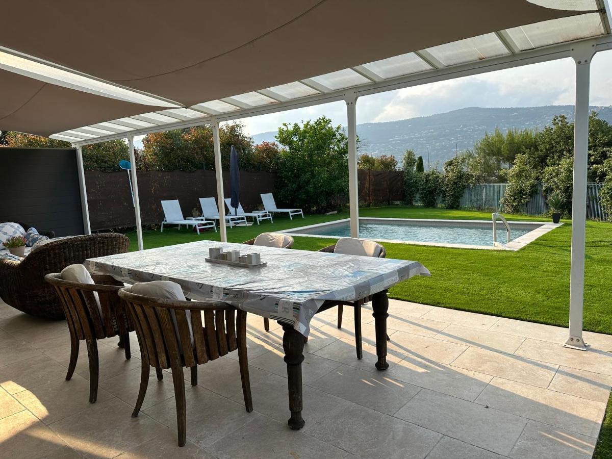 הוילה Peymeinade Petite Maisonette Adossee Mais Independante Avec Piscine מראה חיצוני תמונה