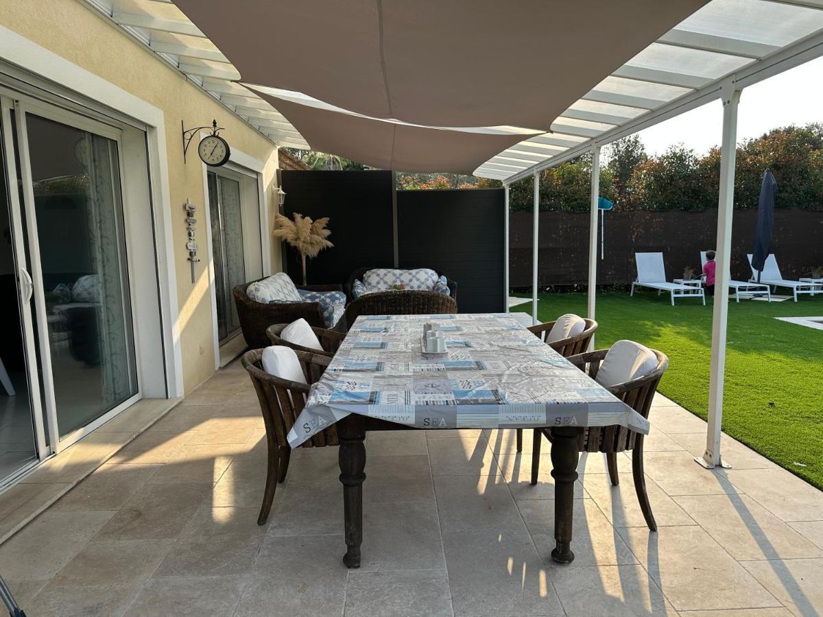 הוילה Peymeinade Petite Maisonette Adossee Mais Independante Avec Piscine מראה חיצוני תמונה