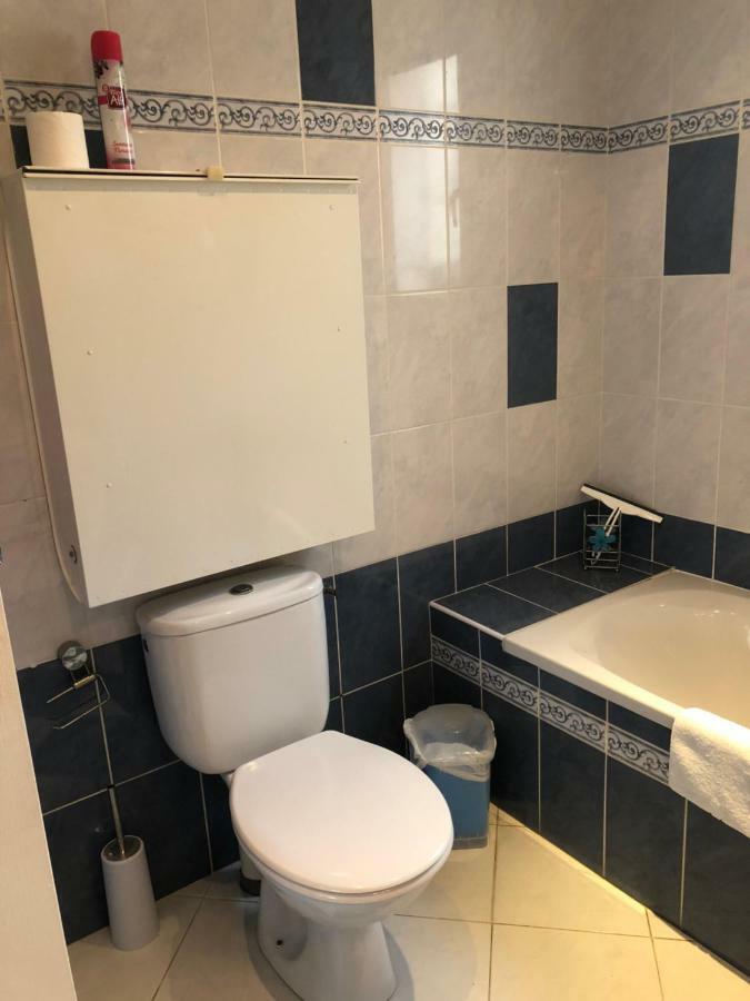 הוילה Peymeinade Petite Maisonette Adossee Mais Independante Avec Piscine מראה חיצוני תמונה